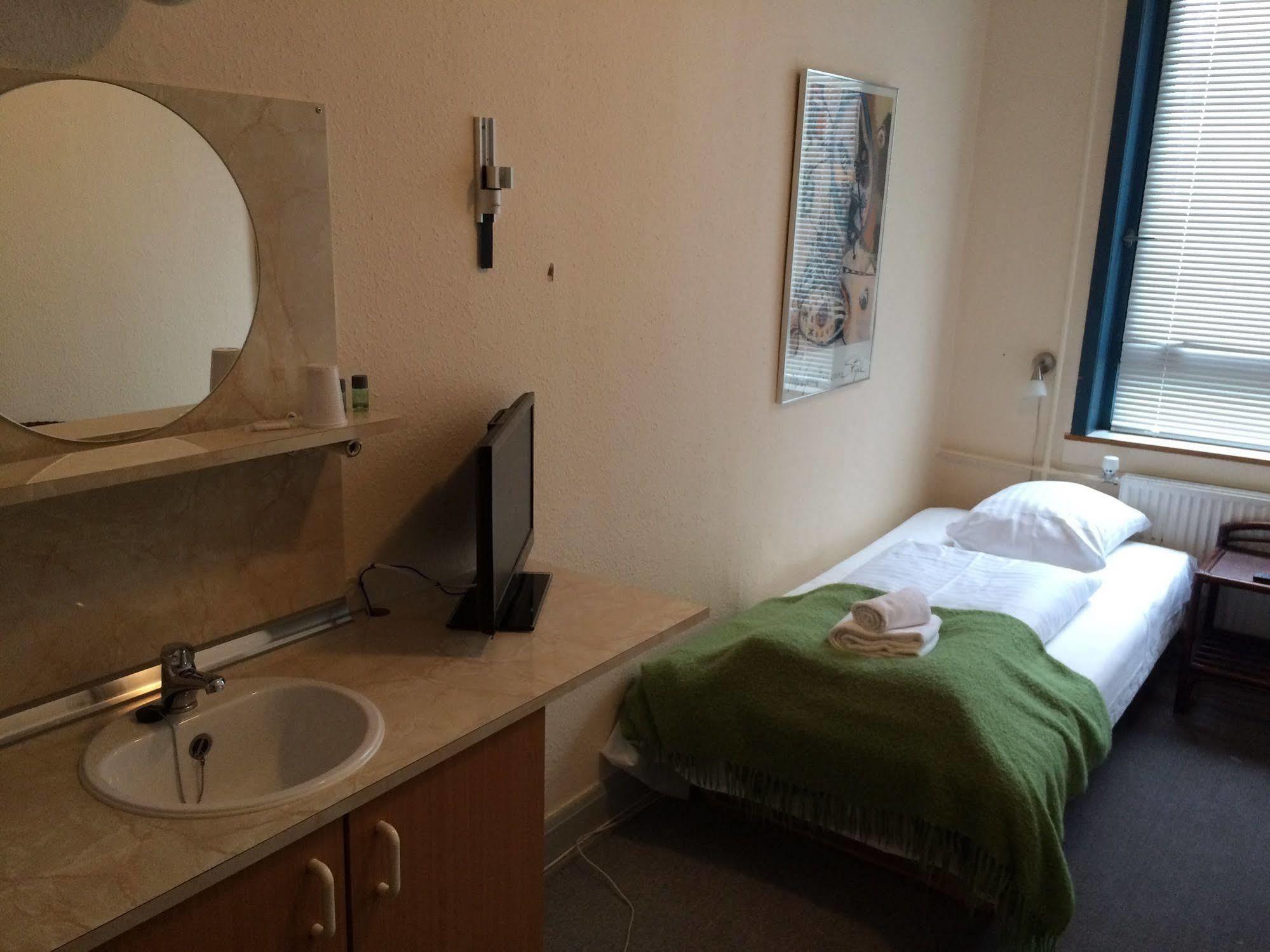 Herman Bang Bed&Breakfast Frederikshavn Exterior foto